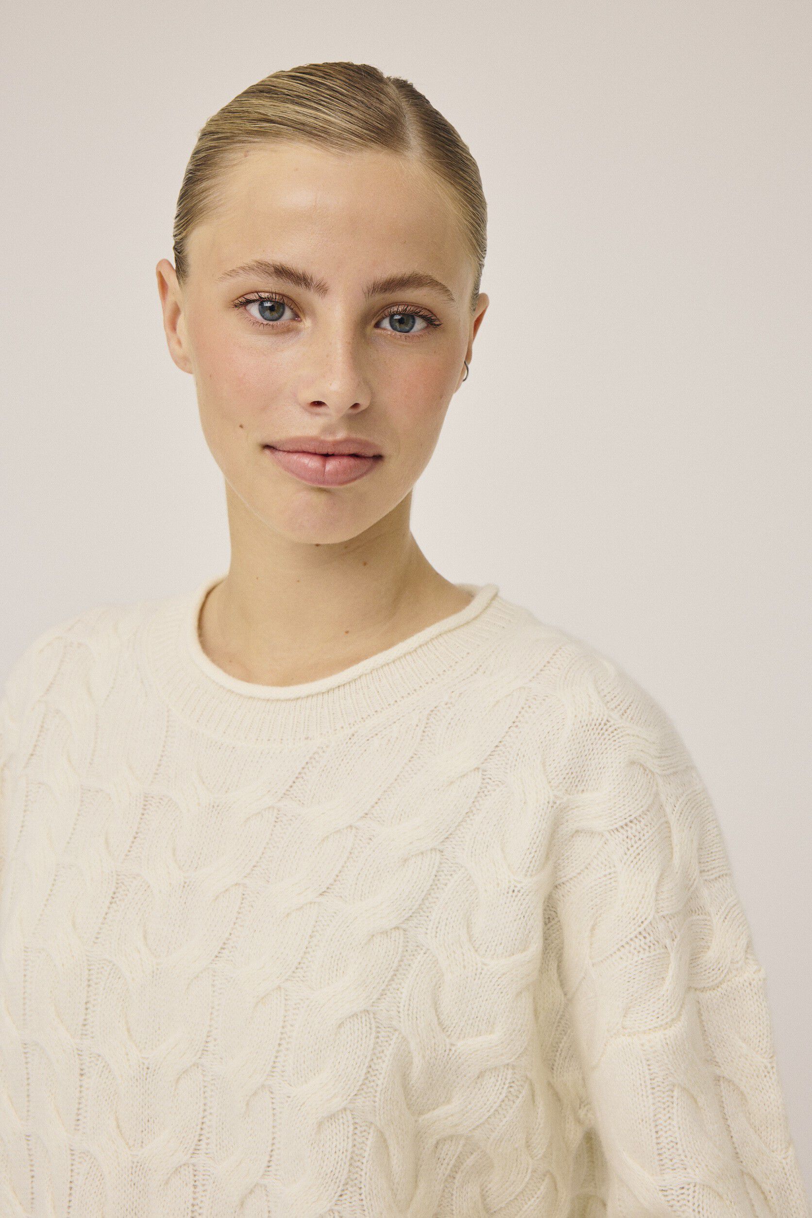 Myrna 5 Lang&aelig;rmede striksweater - 100% Uld RWS