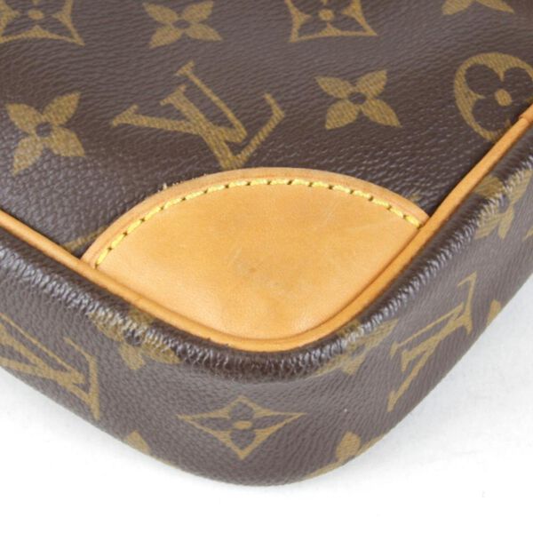 Louis Vuitton Shoulder Bags