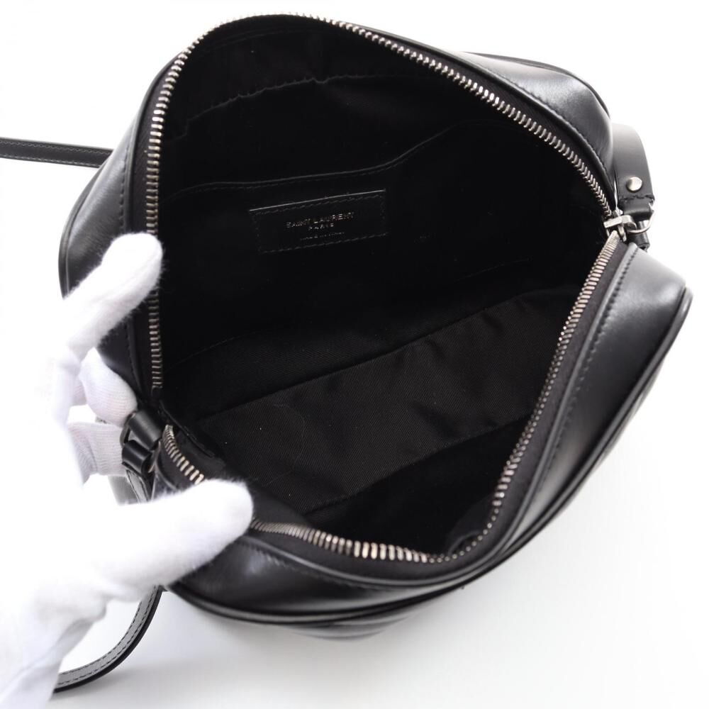 Yves Saint Laurent Shoulder Bag