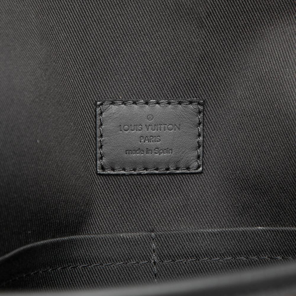 Louis Vuitton Shoulder Bags