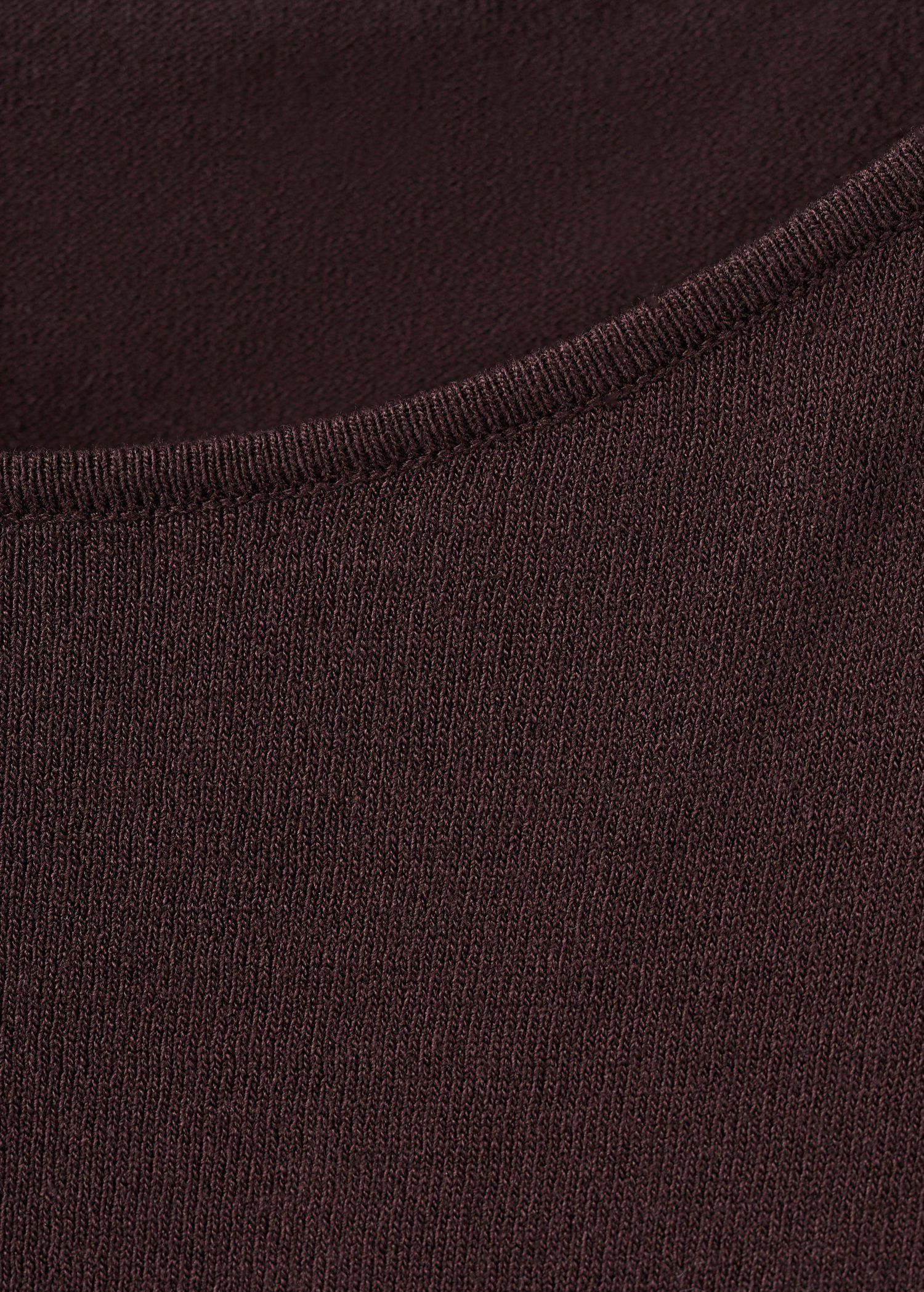 Short-sleeved knitted sweater