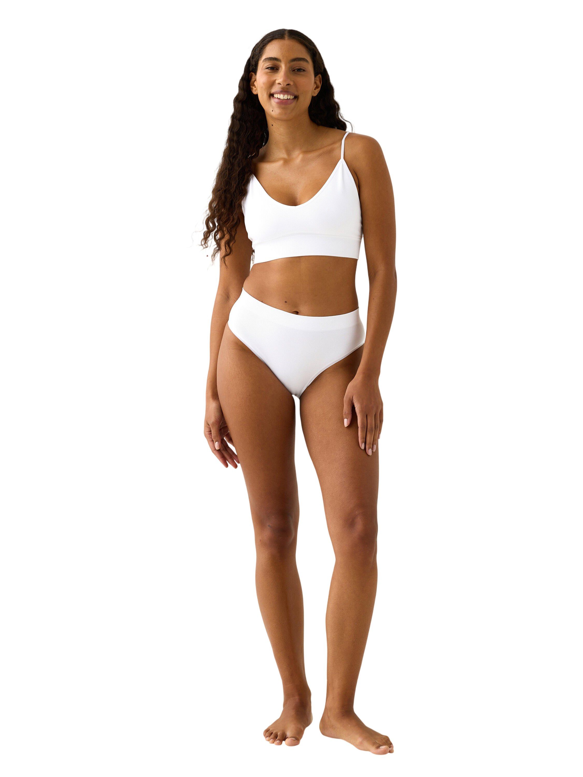 High waist brazilian briefs with a