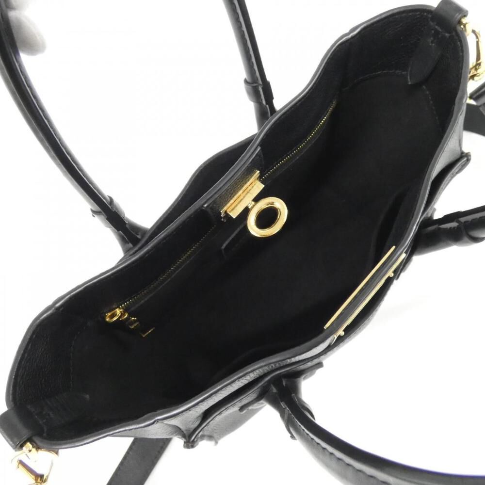 Louis Vuitton On My Side