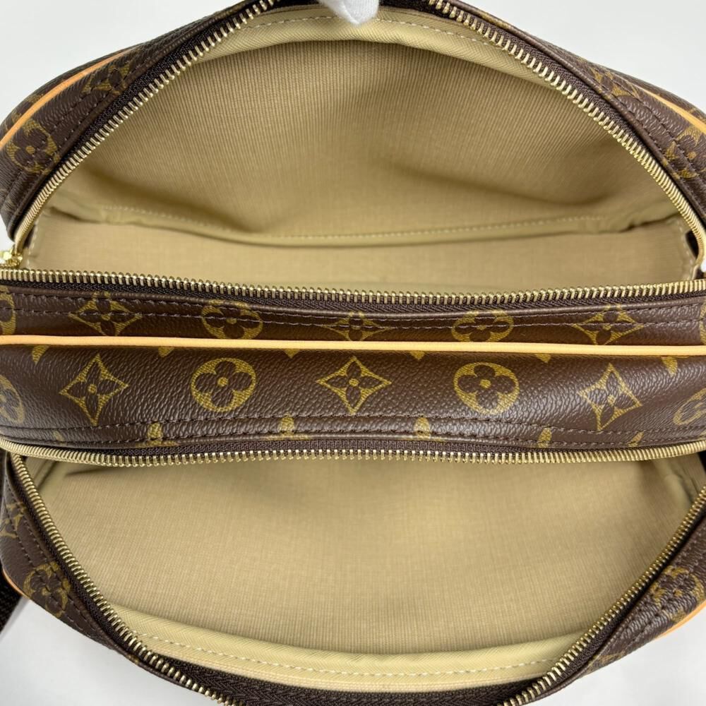 Louis Vuitton Reporter