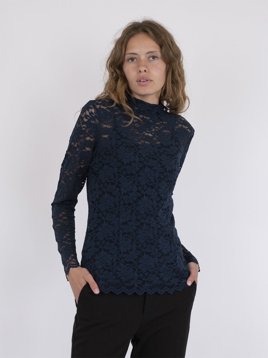 Liza Laceflower Blouse