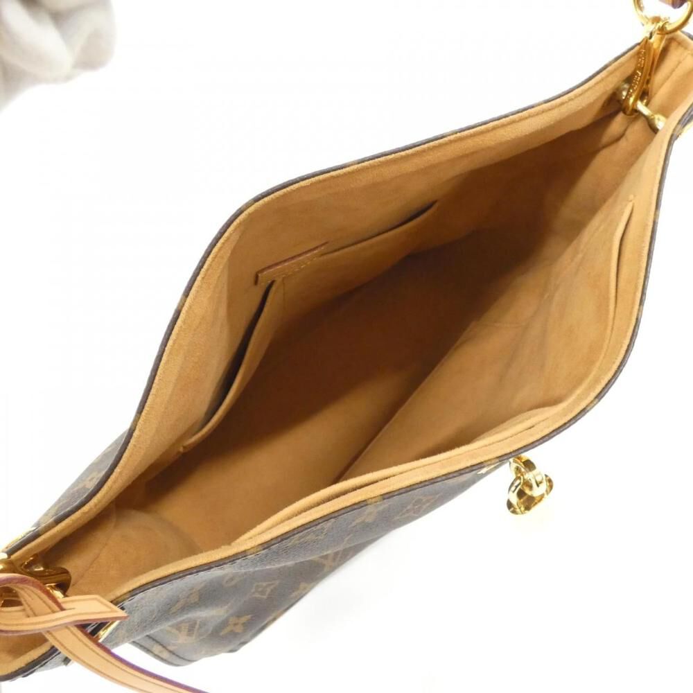 Louis Vuitton Shoulder Bags