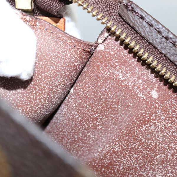 Louis Vuitton Poche Toilette