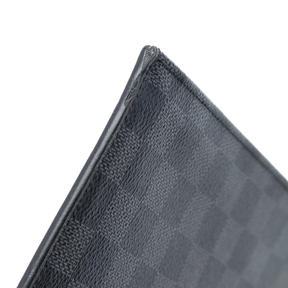 Louis Vuitton Clutch