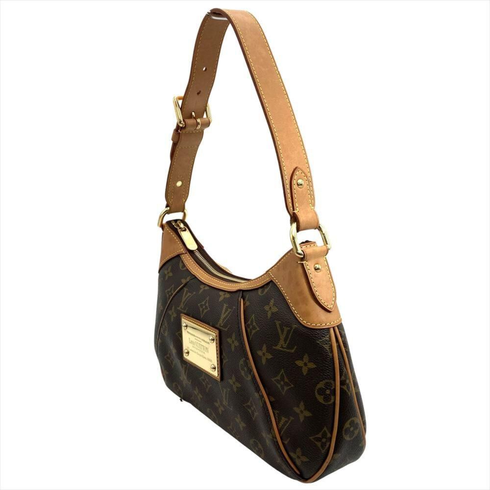 Louis Vuitton Shoulder Bags