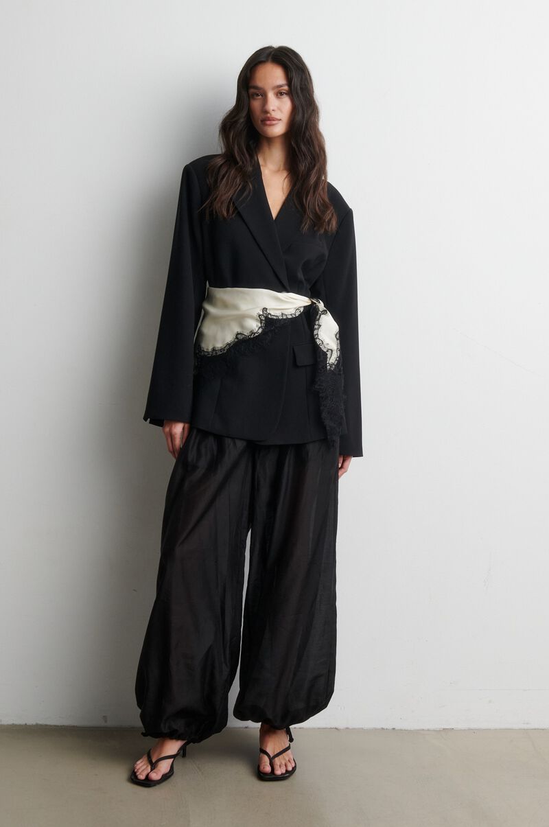 Lacia Contrast Hip Scarf