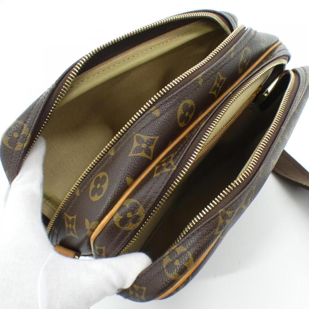 Louis Vuitton Reporter