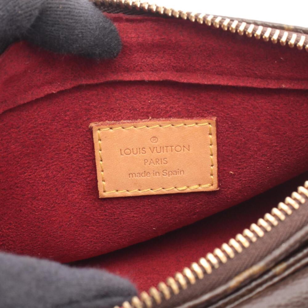 Louis Vuitton Shoulder Bags