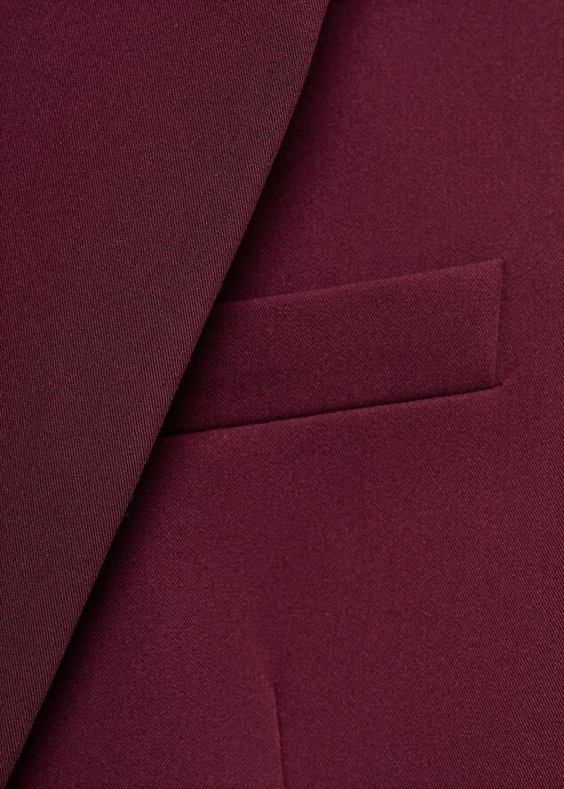 Fitted suit jacket