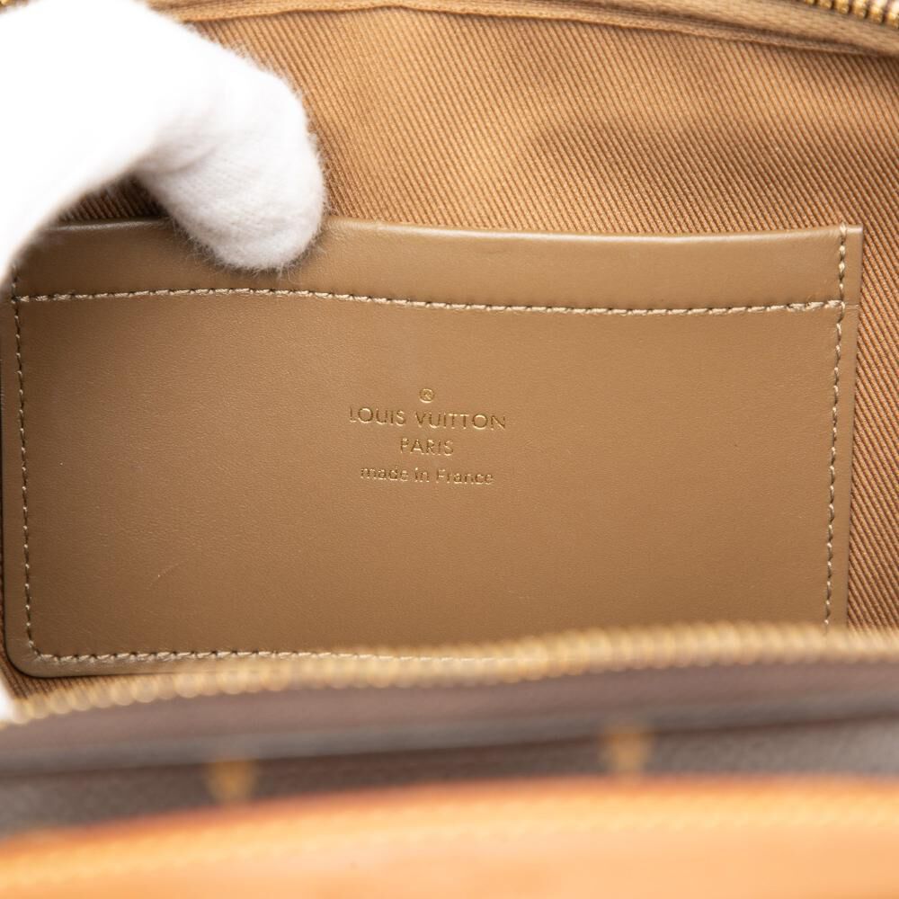 Louis Vuitton Shoulder Bags