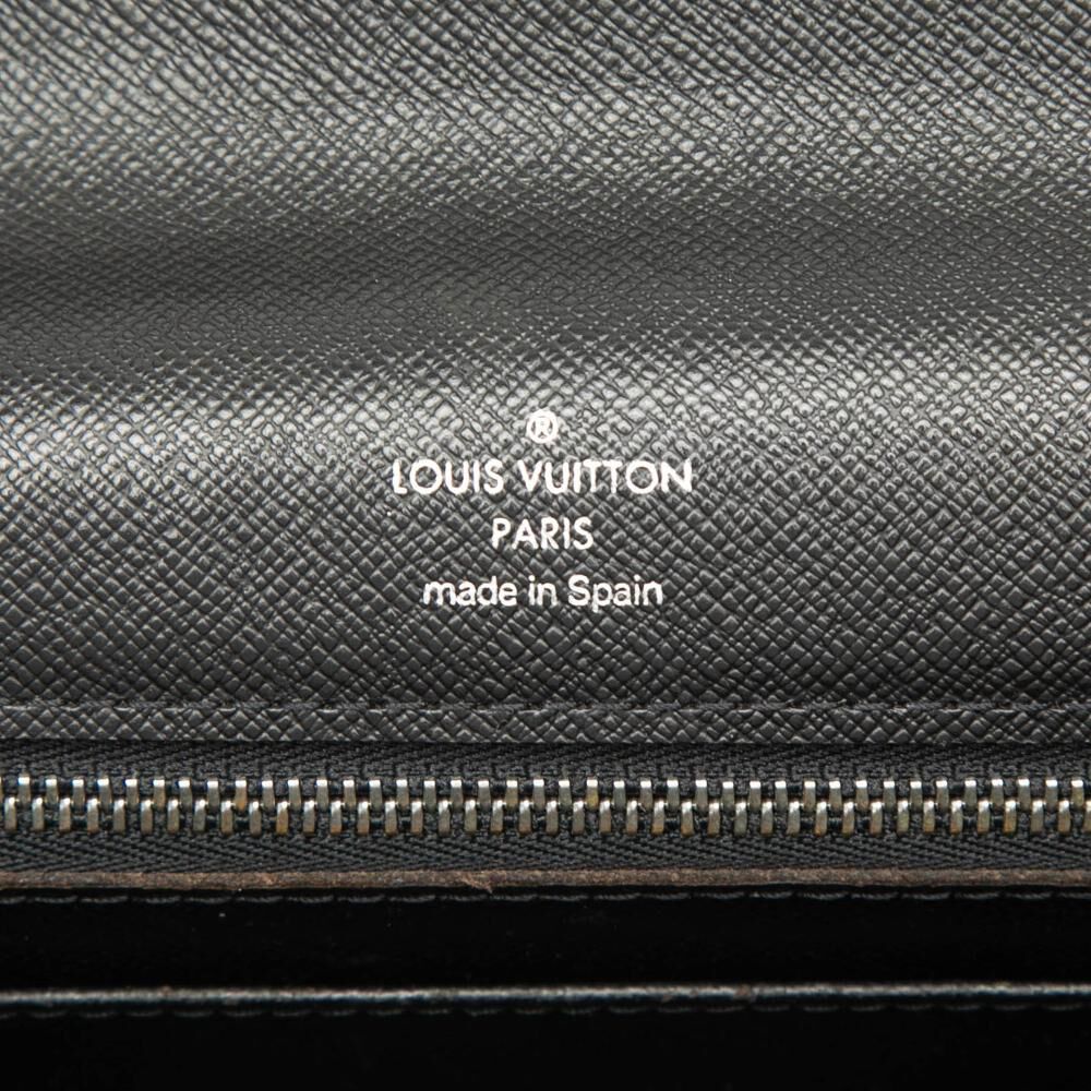 Louis Vuitton Clutch