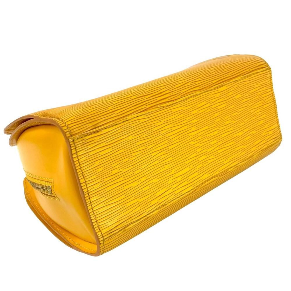 Louis Vuitton Pont Neuf