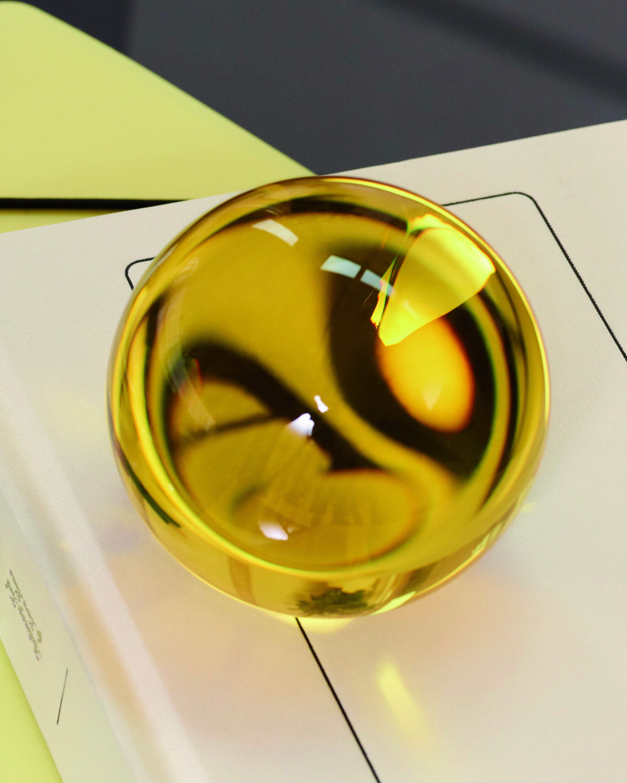 Iittala glaskugle 8cm ildgul