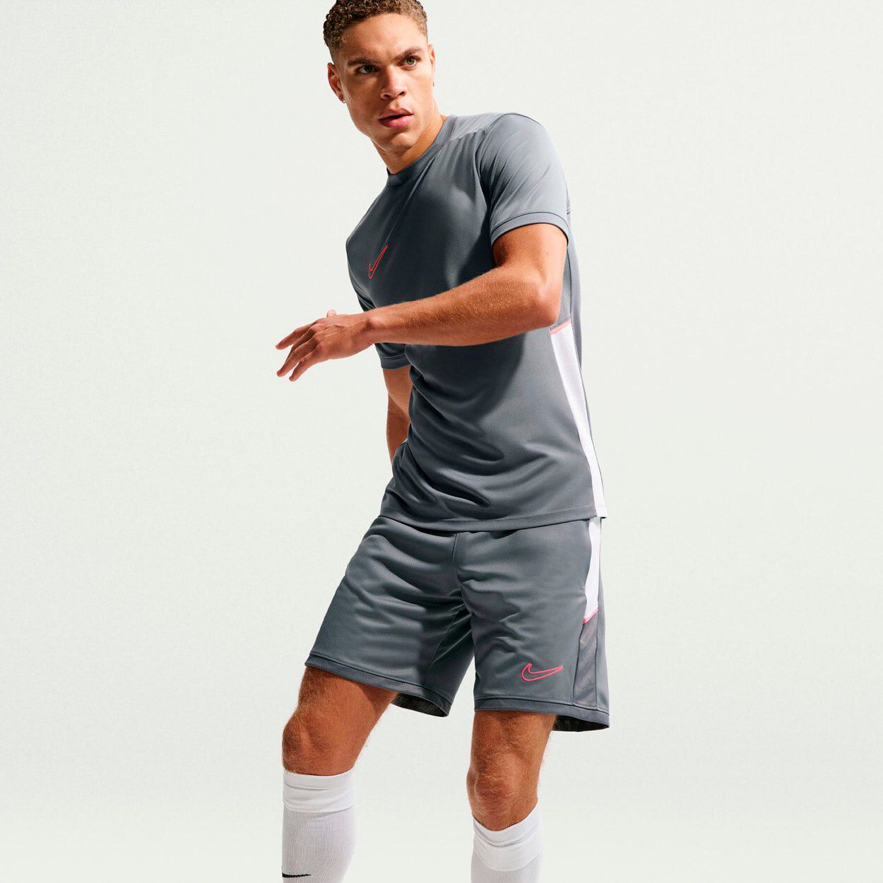 Academy 25 Shorts