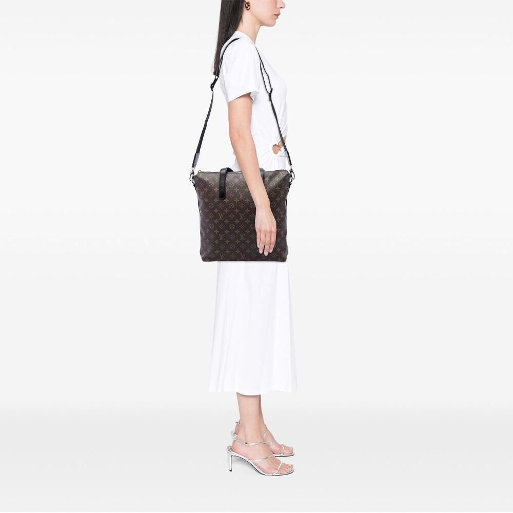 Louis Vuitton Tote