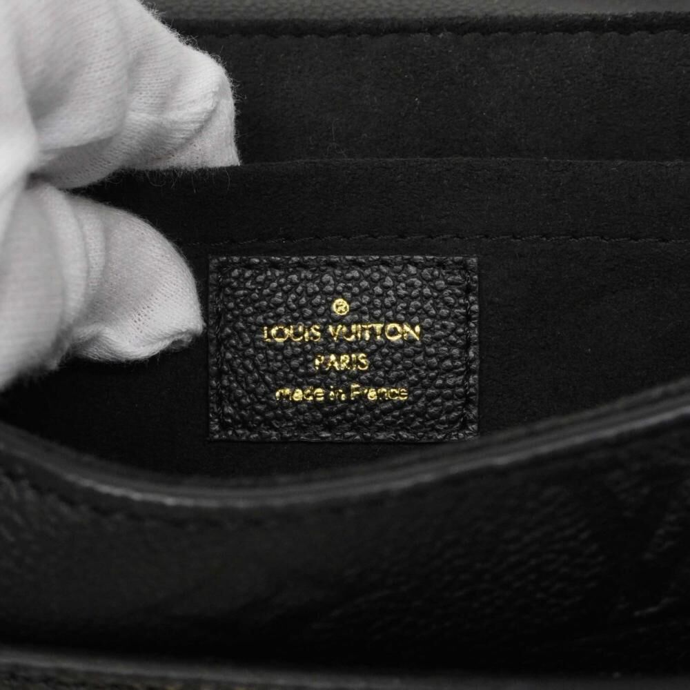 Louis Vuitton Shoulder Bags