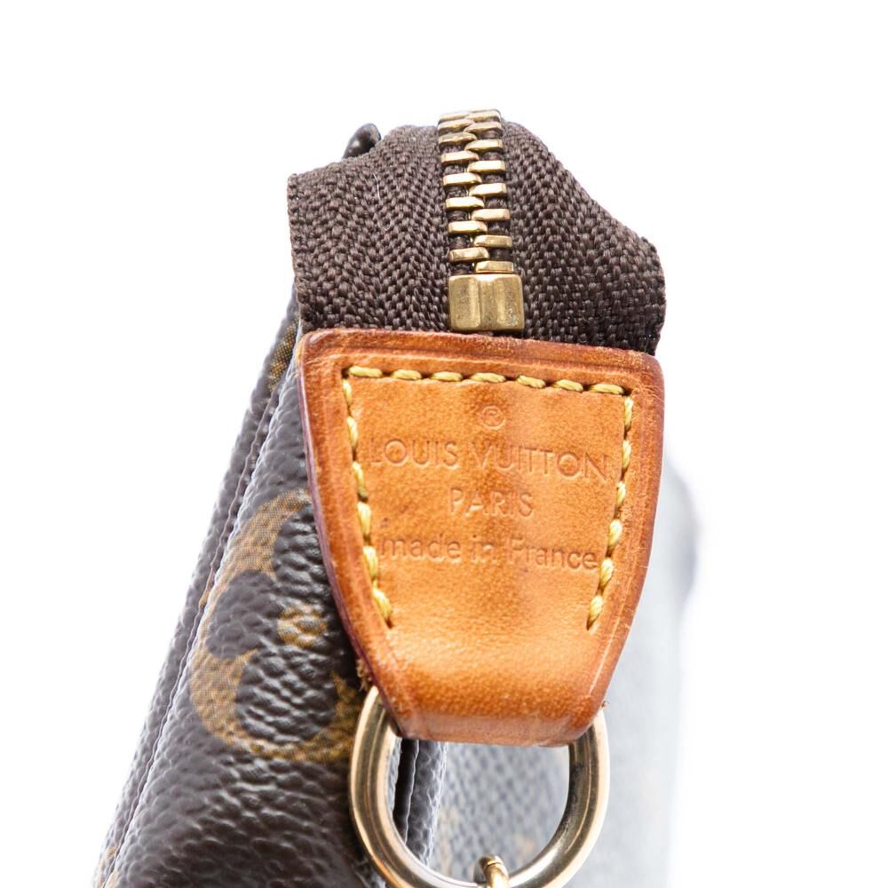 Louis Vuitton Pochette Accessoires