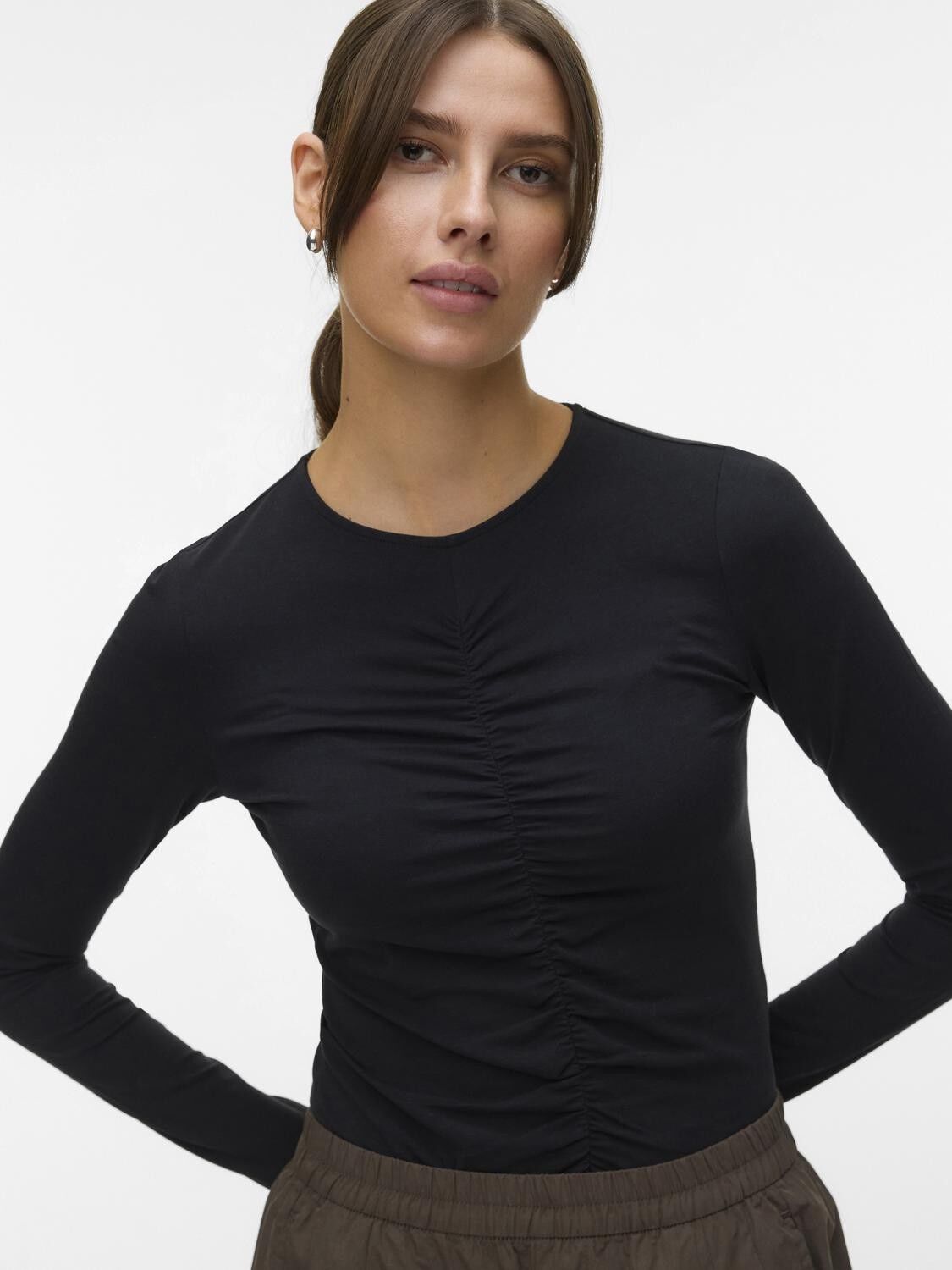 AWAMYRA LS O-NECK TOP
