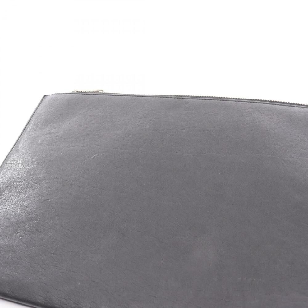 Yves Saint Laurent Clutch