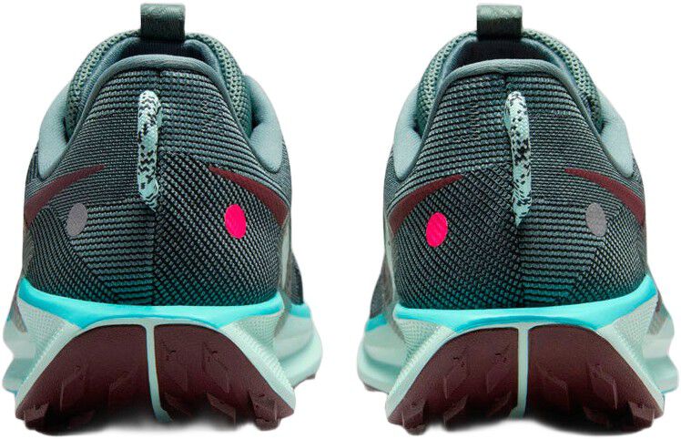 React X Pegasus Trail 5 L&oslash;besko