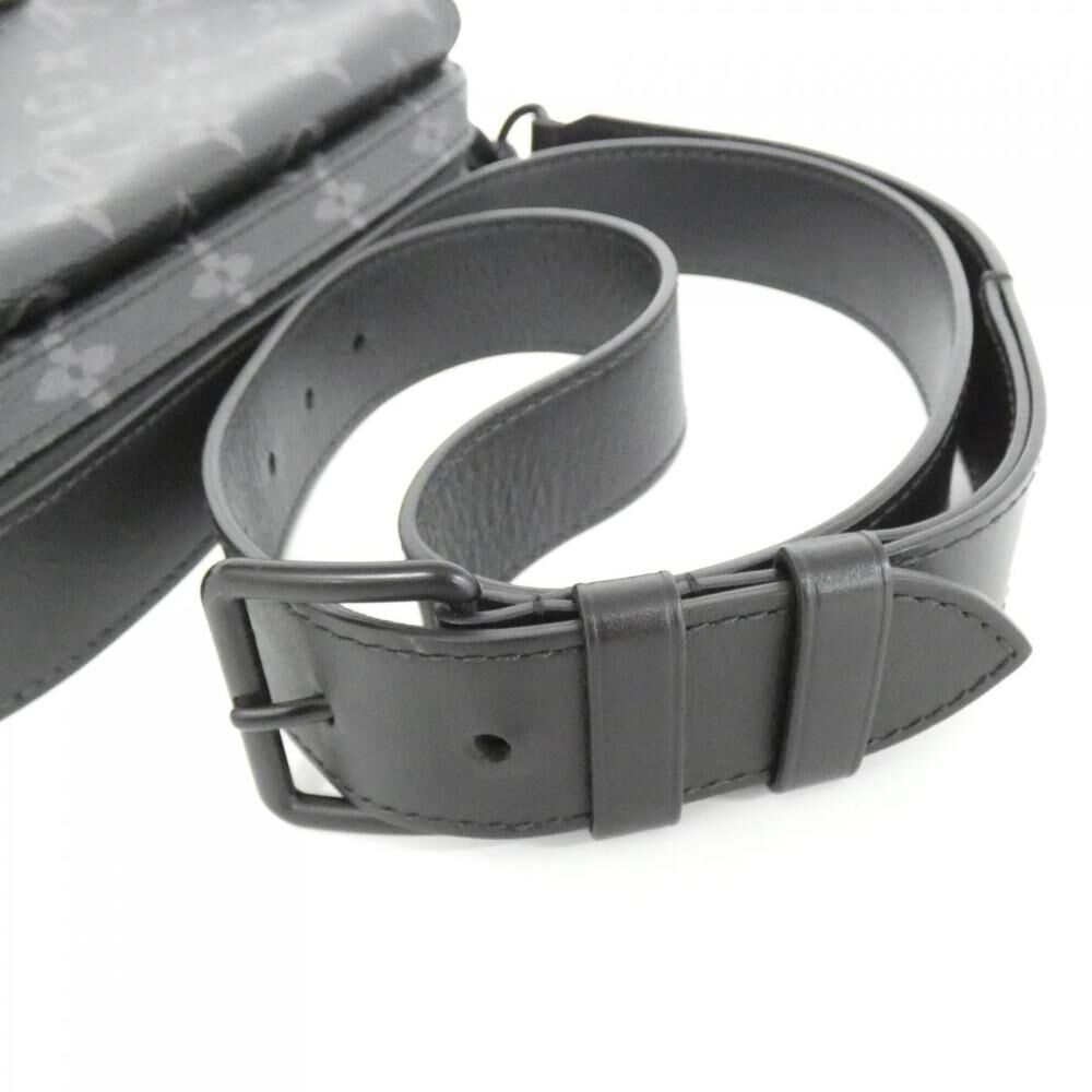 Louis Vuitton Messenger