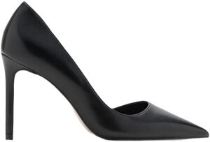 Asymmetrical heeled shoes