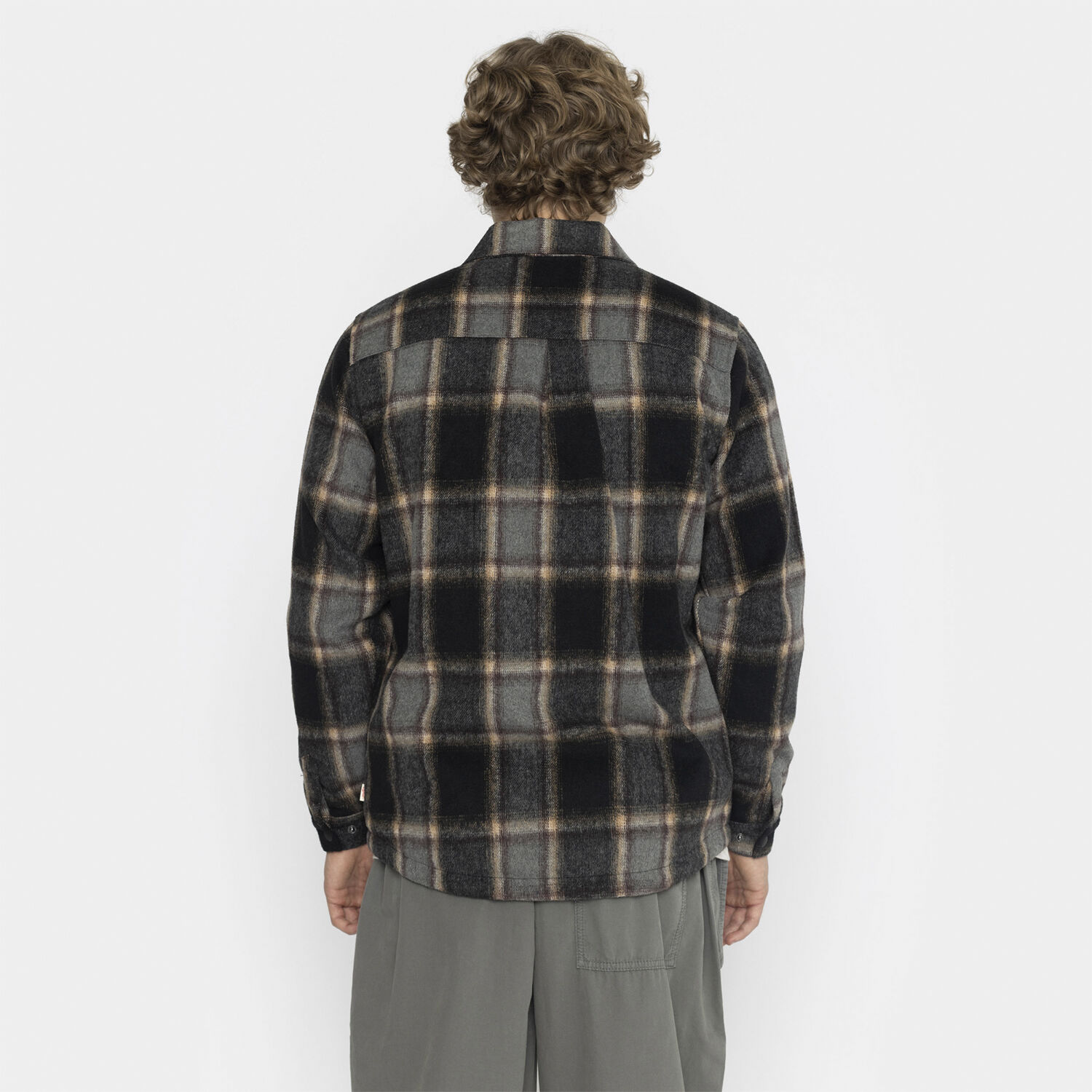 Checkered overshirt with lining and button closure