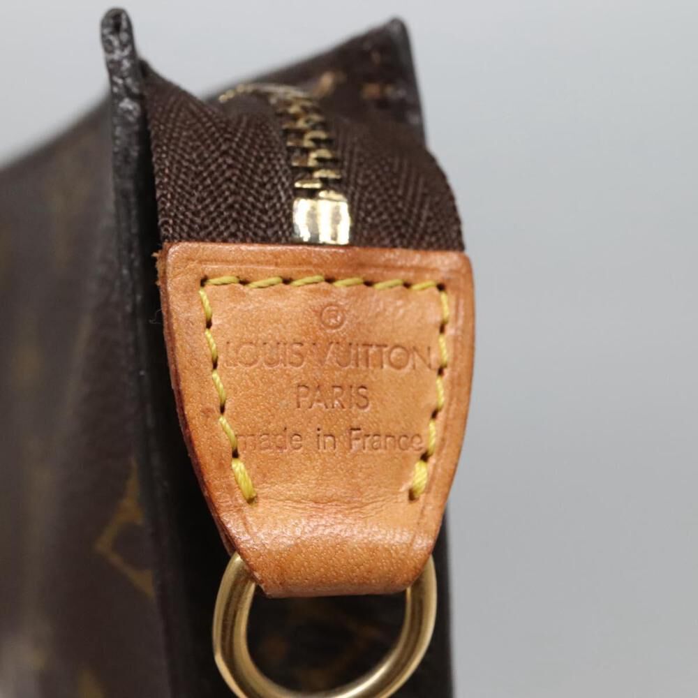 Louis Vuitton Pouch