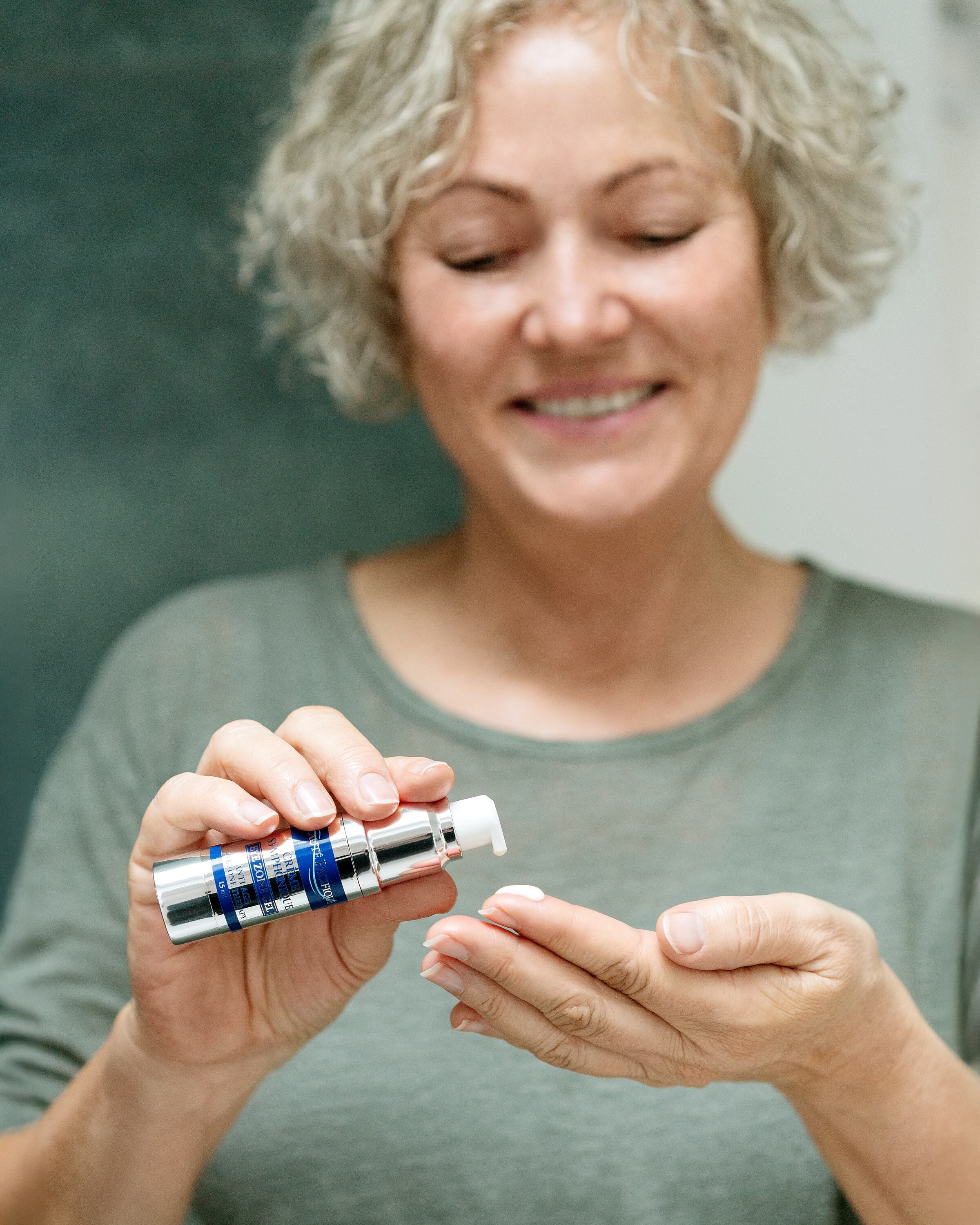 Symphonique Eye Zone Gel