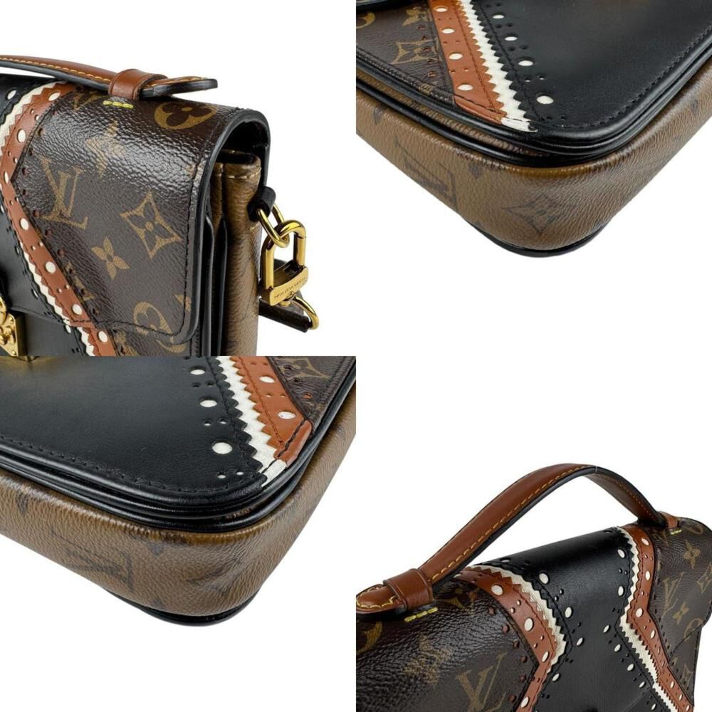 Louis Vuitton Shoulder Bags