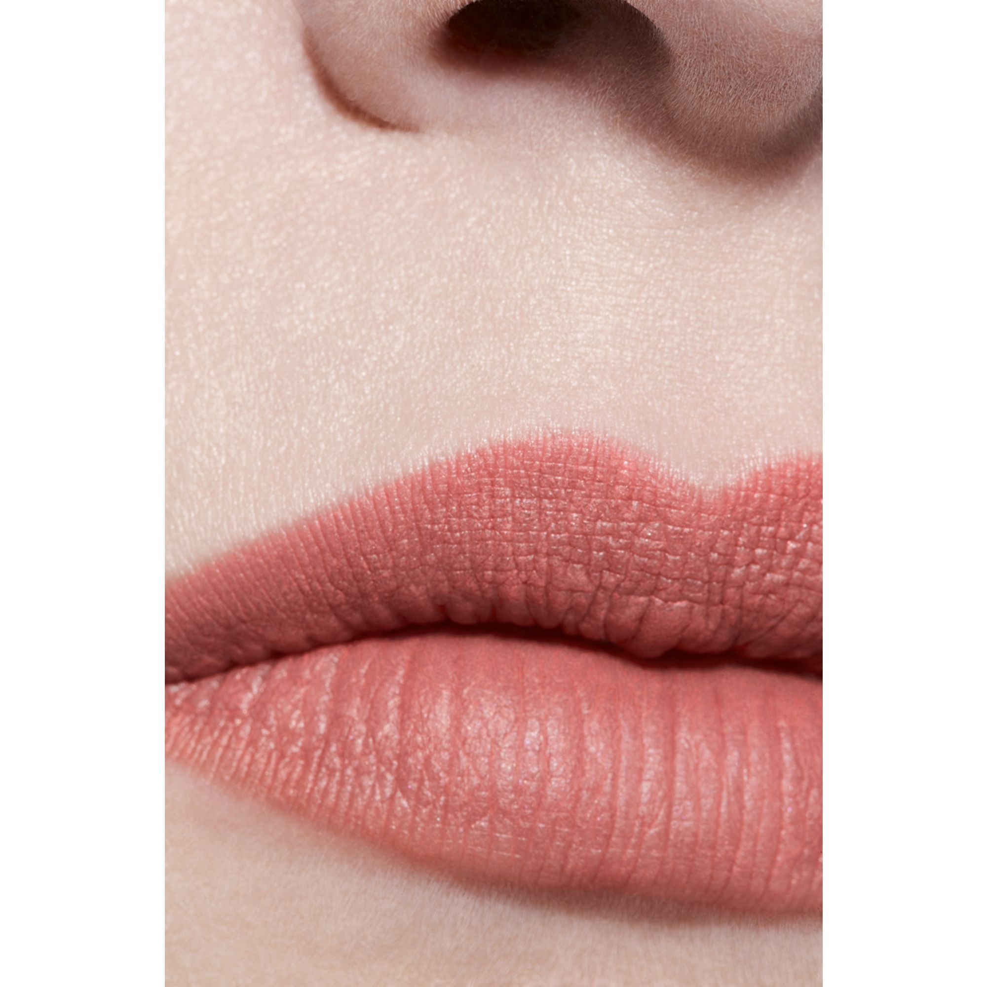 Luminous Matte Lip Colour