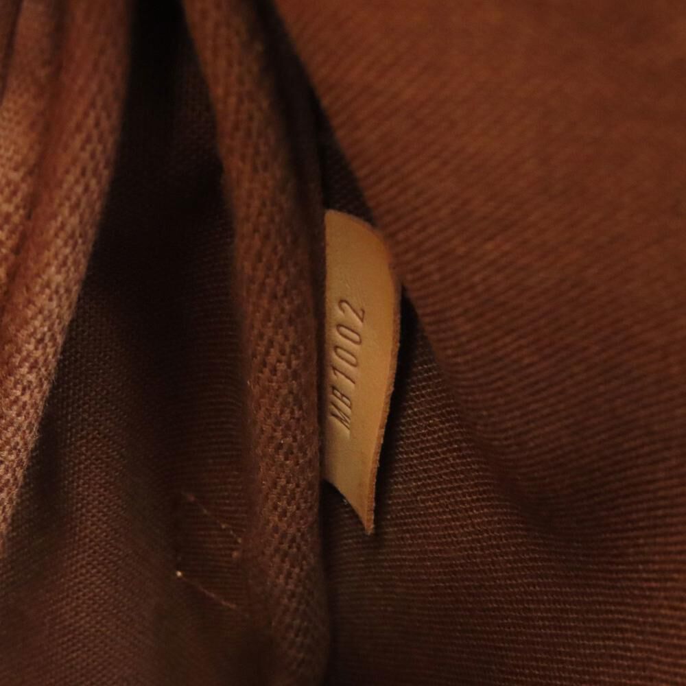 Louis Vuitton Saumur