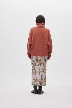 Fluffy knit funnel-neck sweater - M