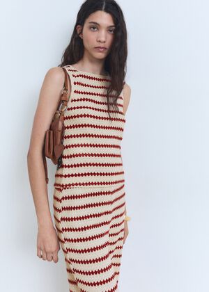Knitted top with geometric print