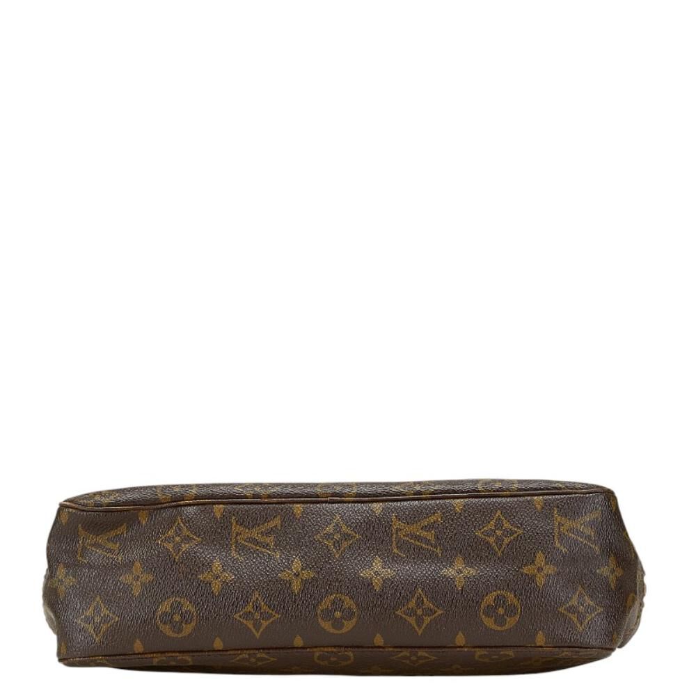 Louis Vuitton Clutch