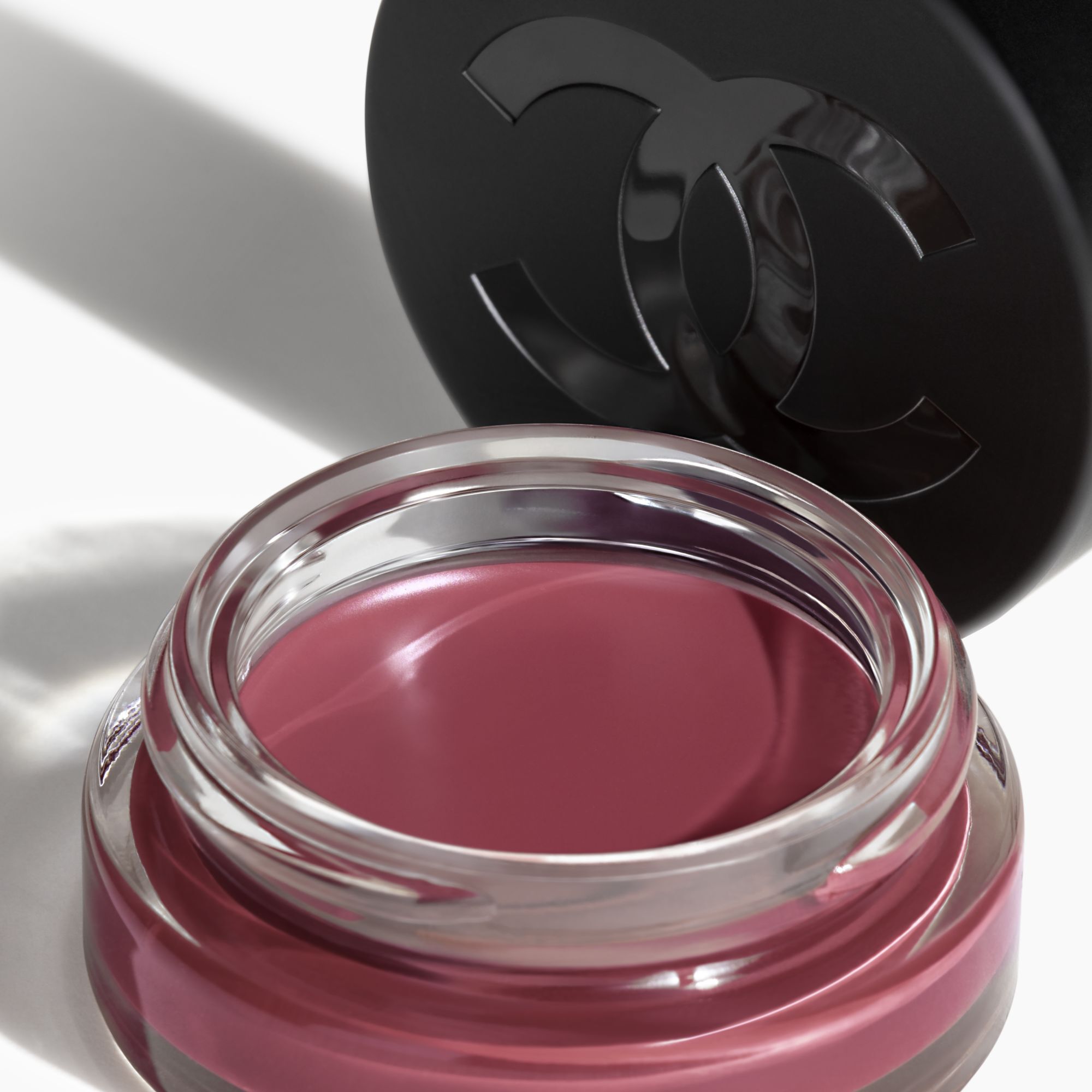 FREMH&AElig;VER FARVEN GIVER N&AElig;RING FYLDE