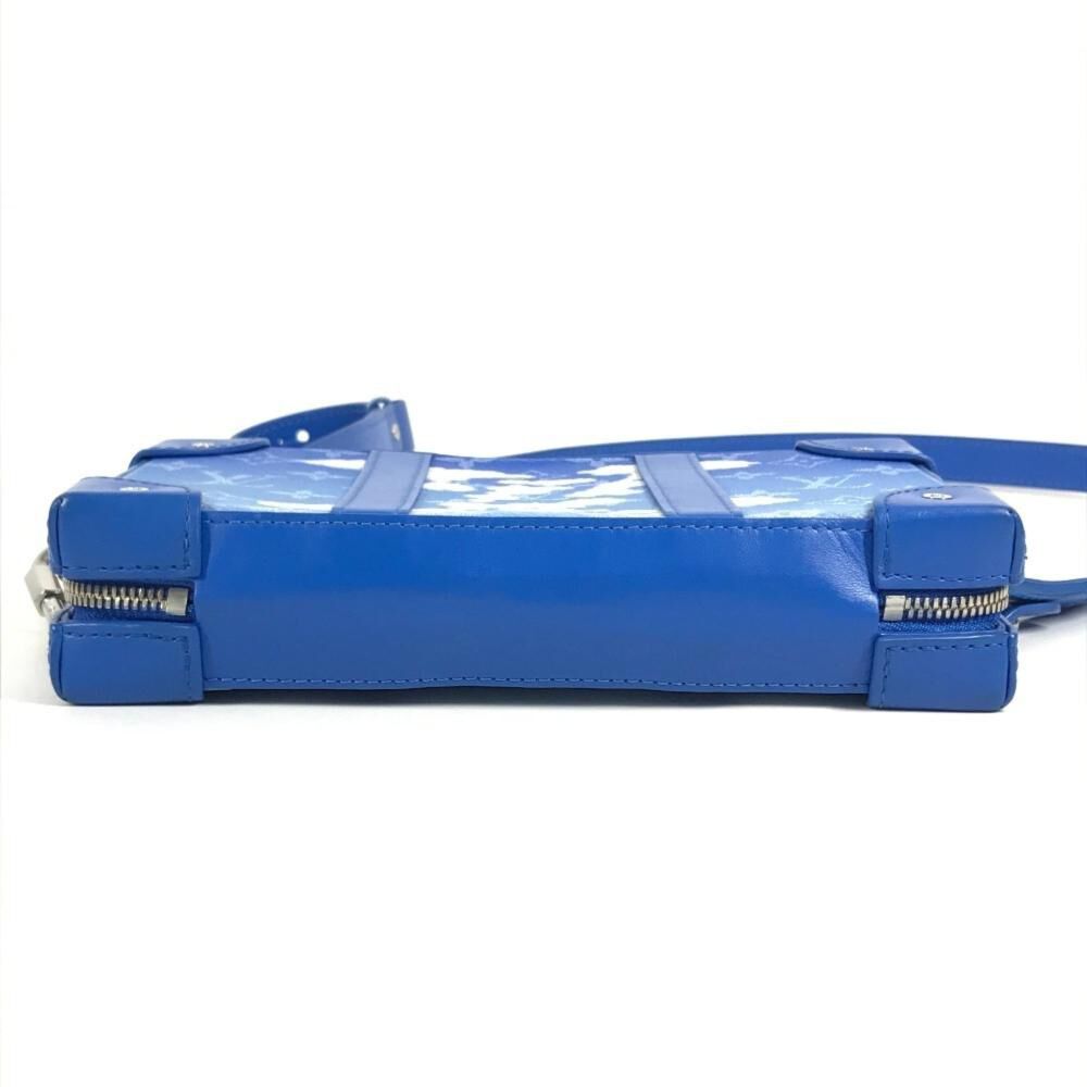 Louis Vuitton Clutch