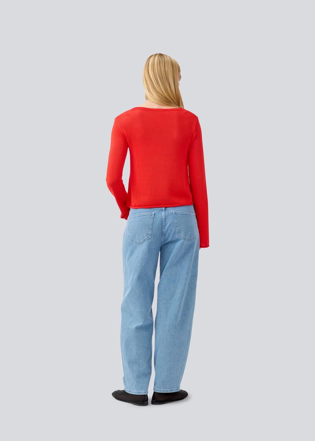 IvonneMD flared o-neck