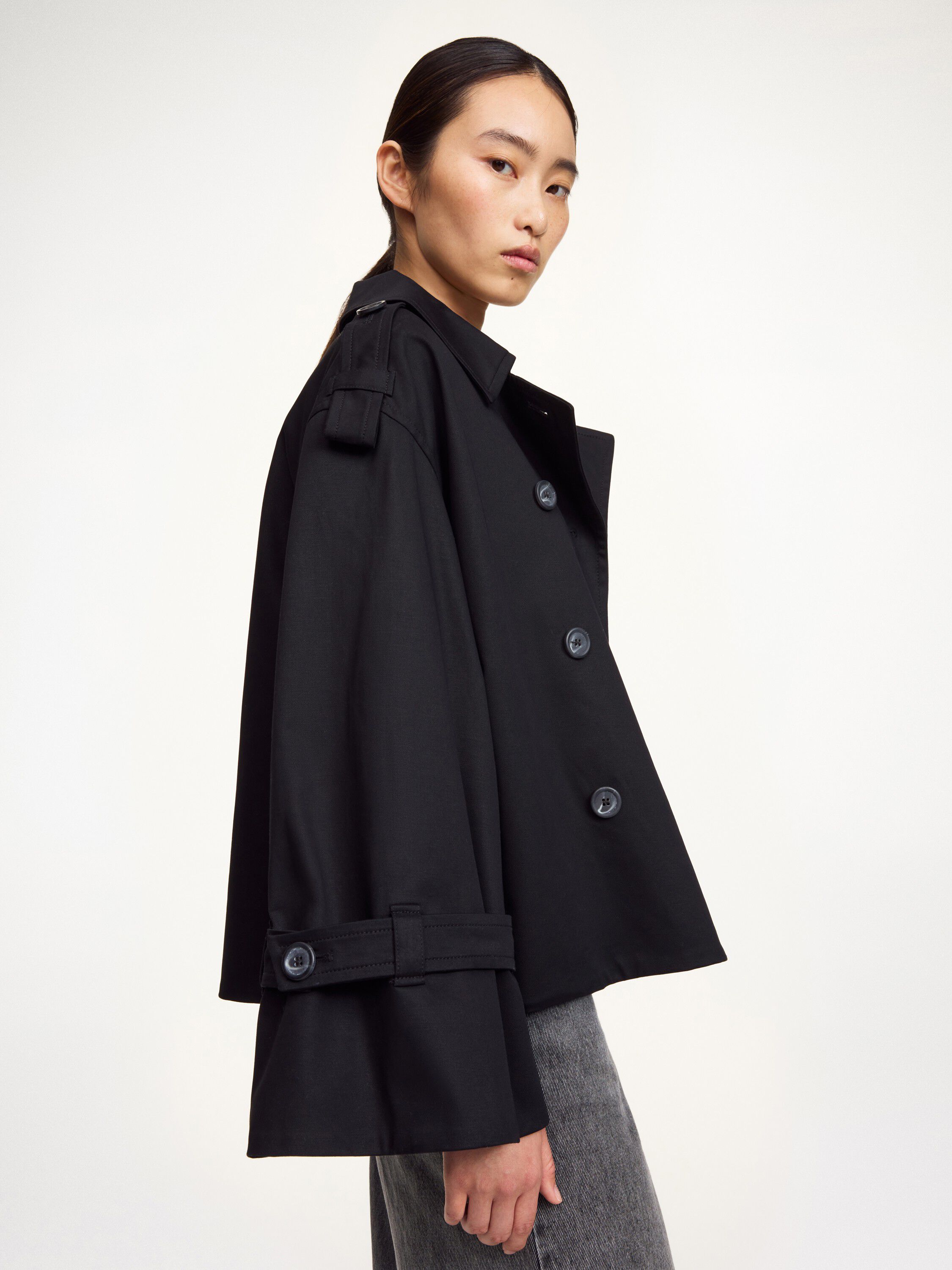 Alisandra kort trench