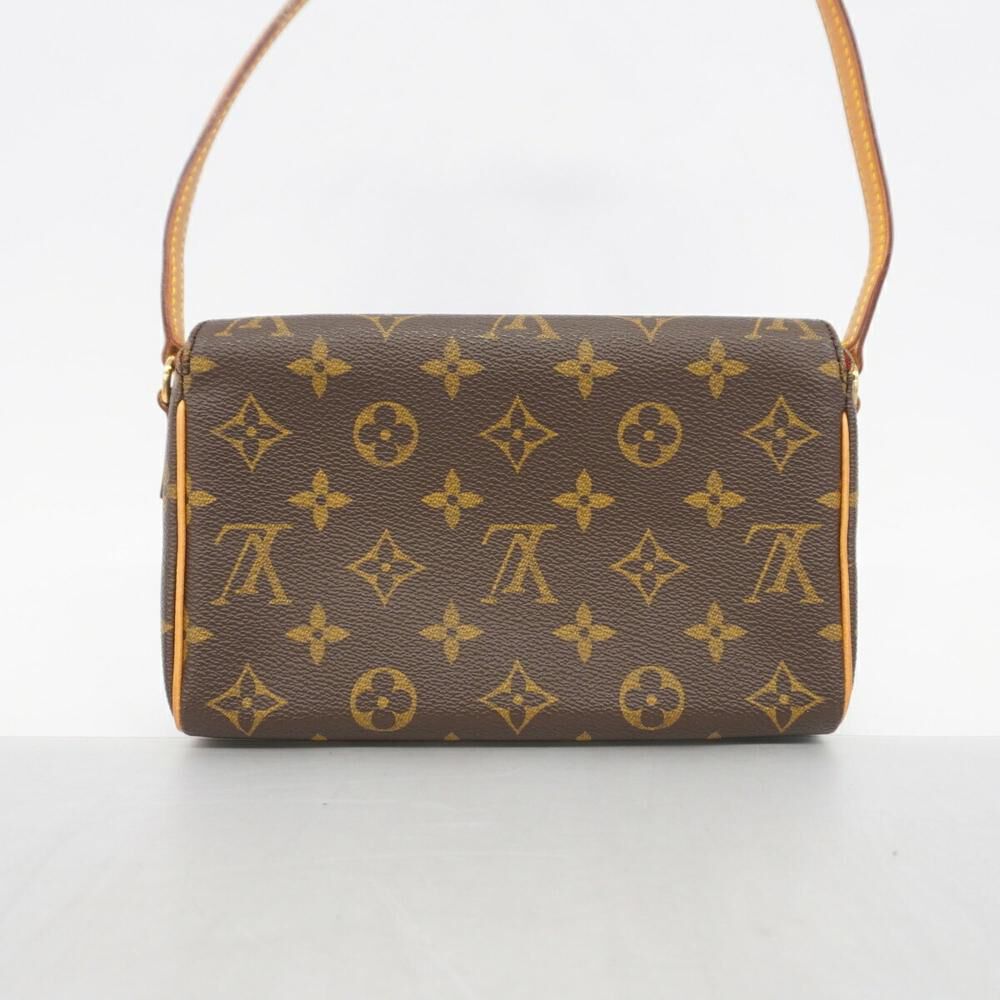 Louis Vuitton Recital