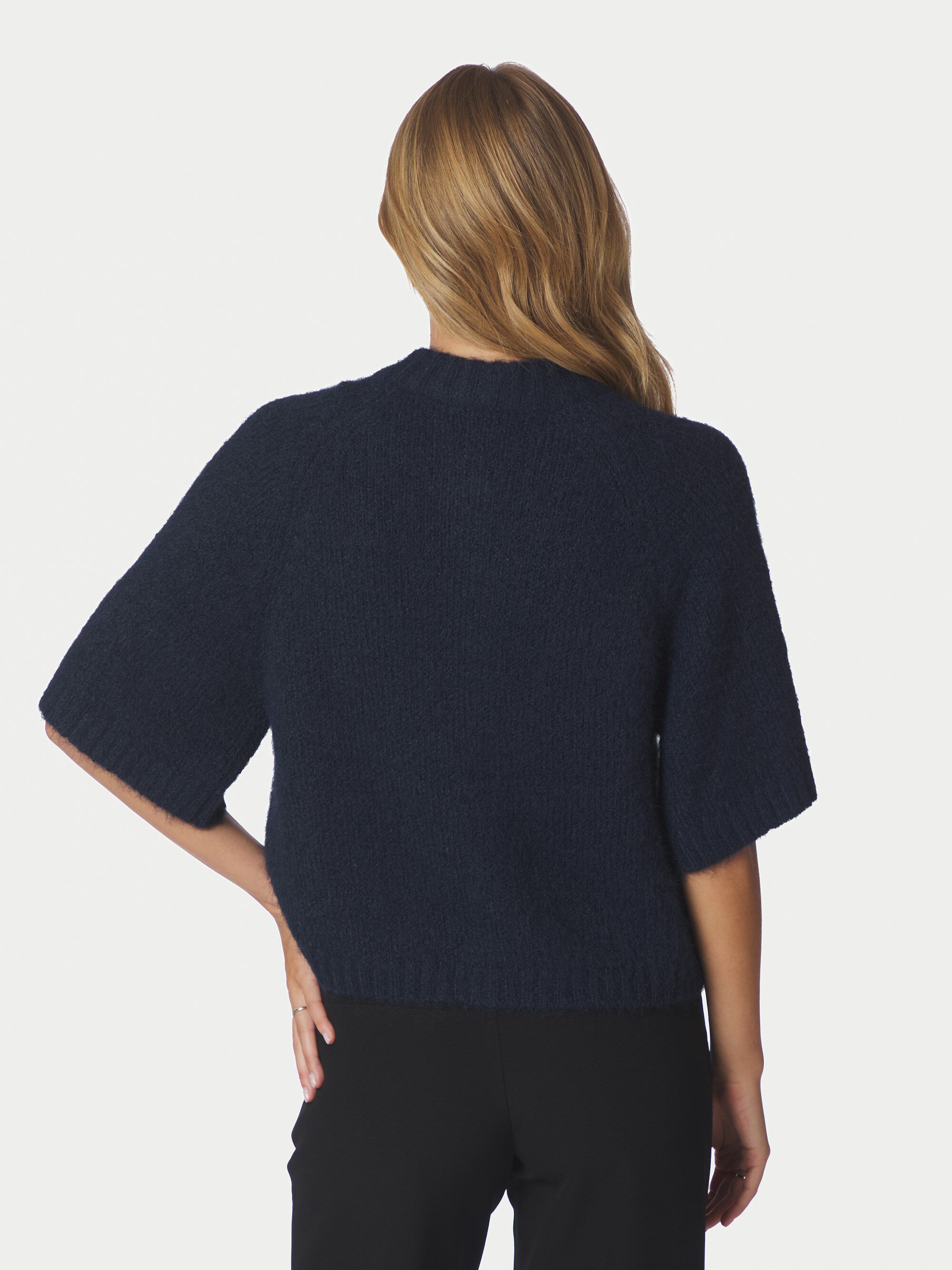 Benuta Fluffy Knit Cardigan