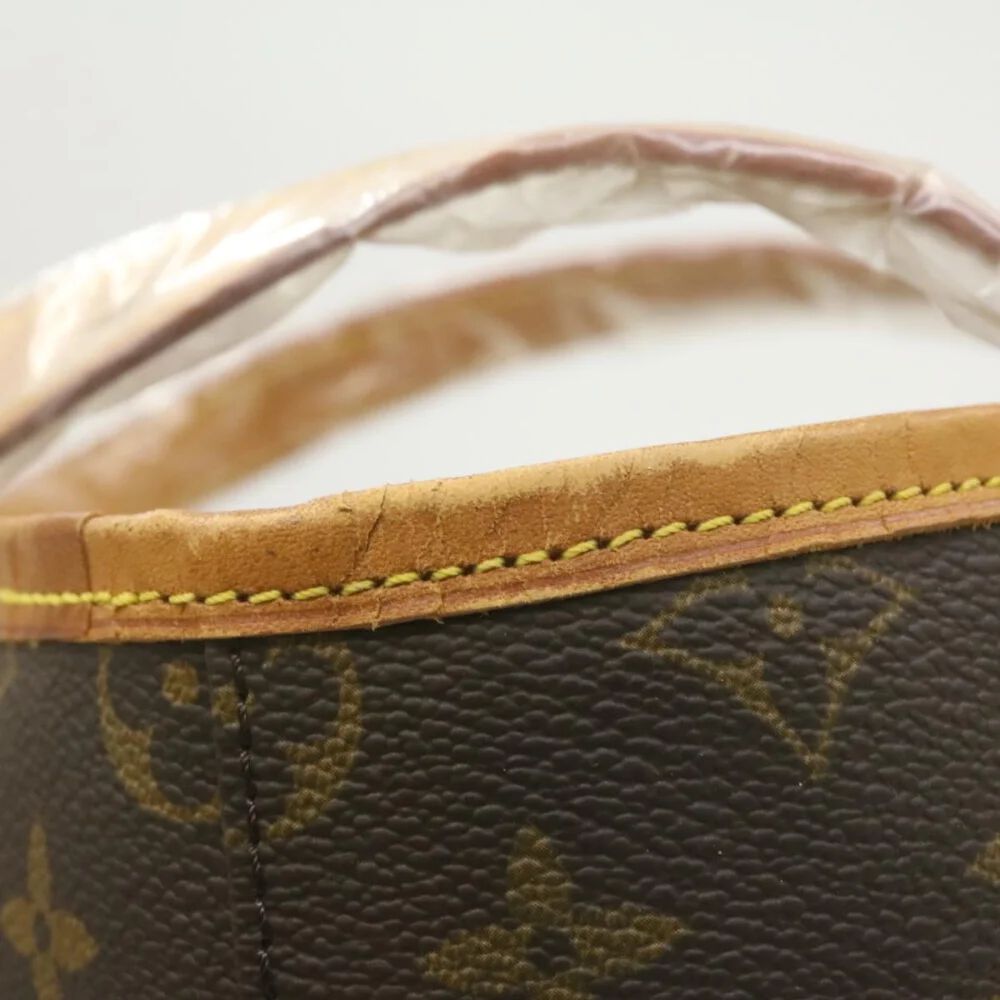 Louis Vuitton Shoulder Bags