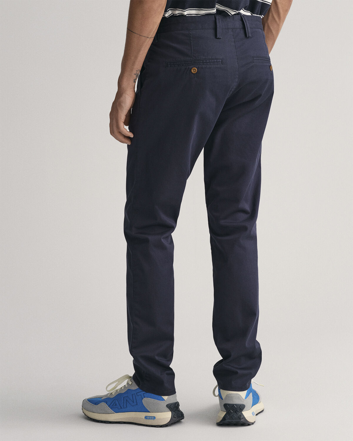 SLIM TWILL CHINOS