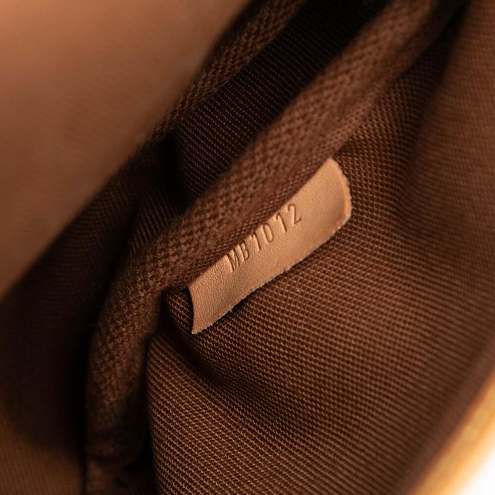 Louis Vuitton Saumur