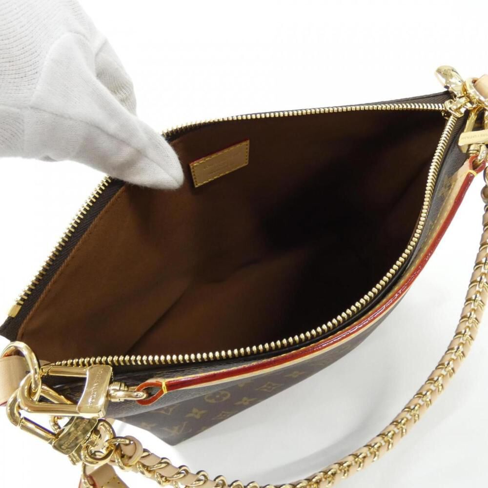 Louis Vuitton Shoulder Bags