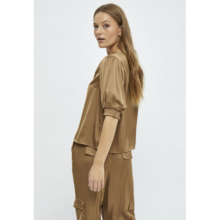 Selva V-Neck Puff Half Sleeve Blouse